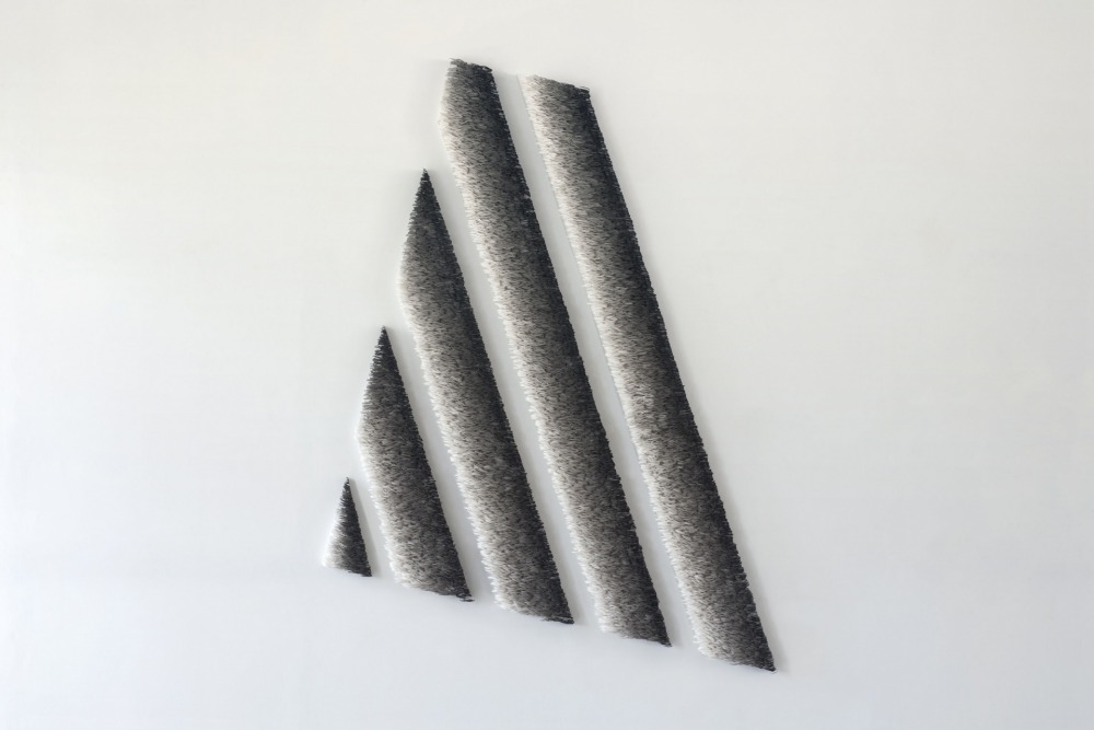 劉文瑄 山水 墨、紙 186x145x15cm 2019