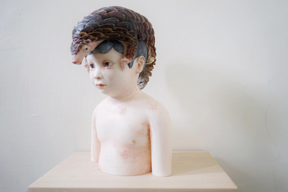 楊依香_新十二生肖/穿山甲 _光固化樹脂、手繪上色_20x17x27cm_2022