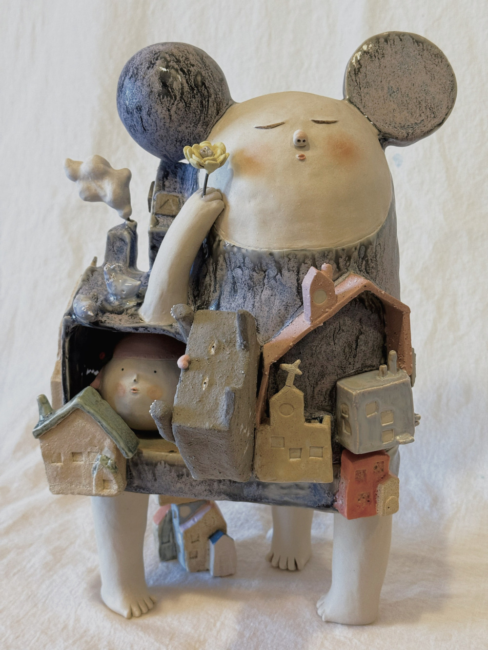 陳淑妮_春天。迷路_陶土、化妝土、釉藥_20x21x37_2026