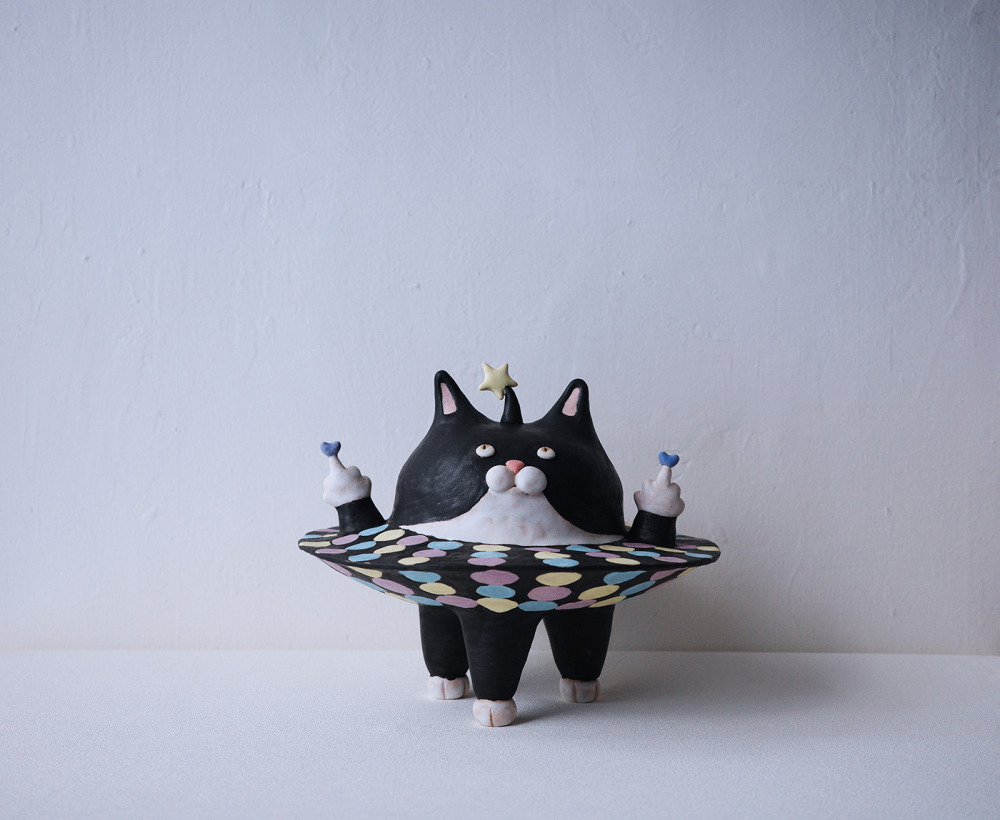 邵慈_喵星人_陶_28x28x24_2025