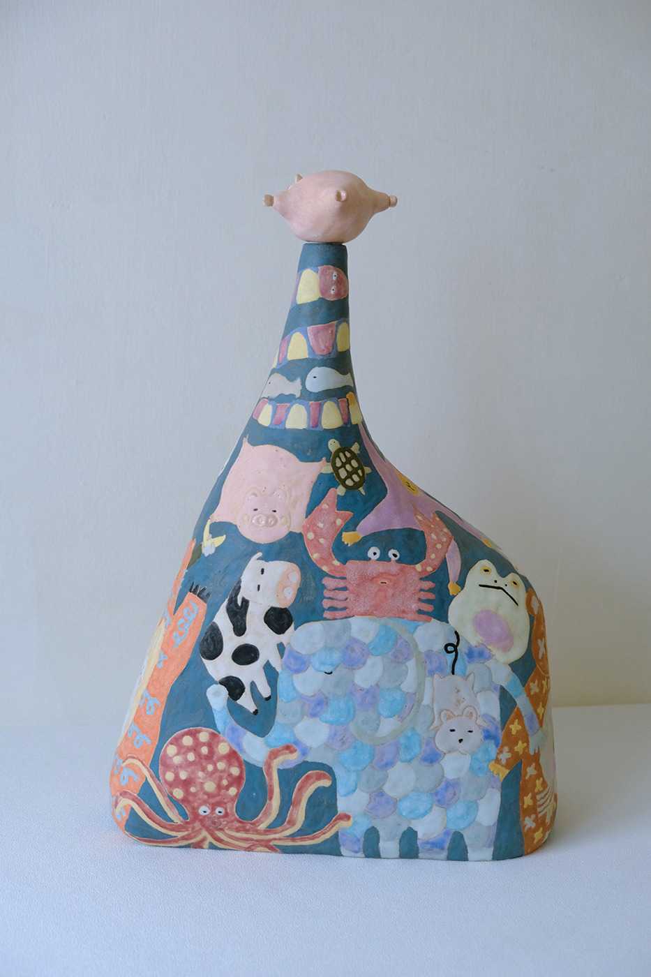 邵慈_珠光寶盒-樂園_陶_17x35x50_2025