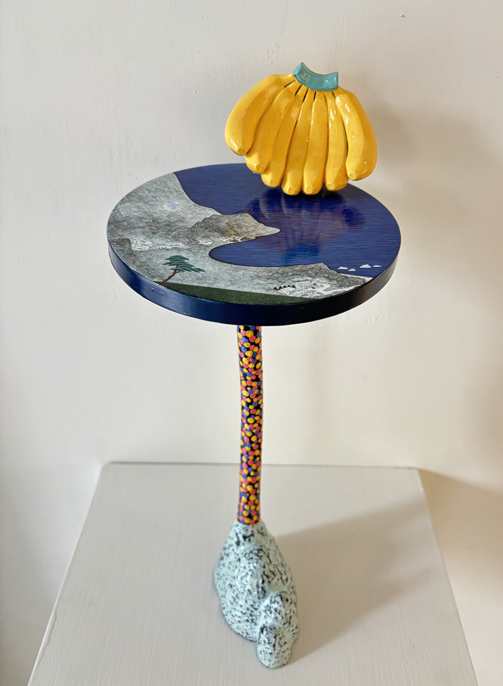 王興道_蕉遊系列之2_樹脂、烤漆、壓克力彩、數位微噴_15x17x34cm_2023