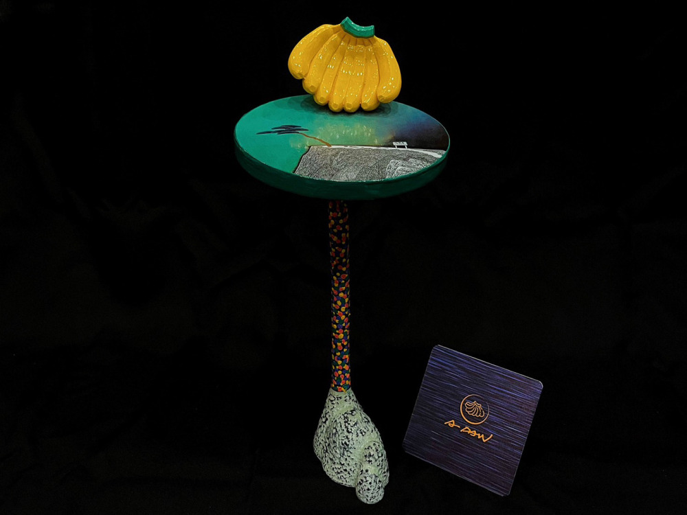 王興道_蕉遊系列之6_樹脂、烤漆、壓克力彩、數位微噴_15x15x34cm_2024