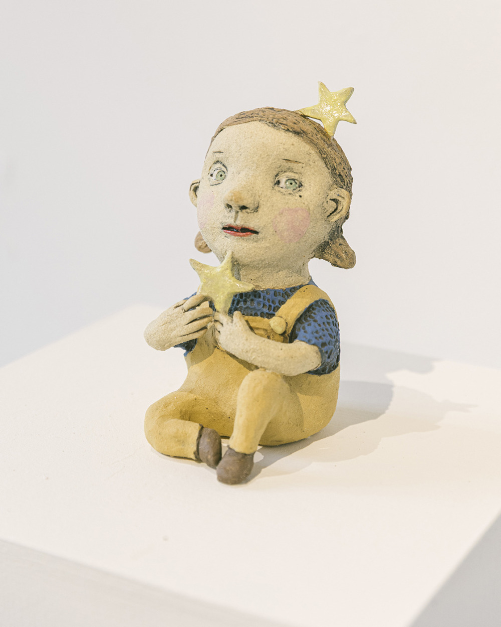 徐仲葳_Counting stars_雕塑陶土、化妝土、釉藥、燒製1230度Ｃ_10x12x17.5_2025