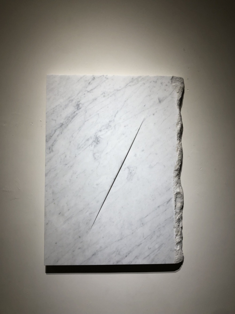 吳孟璋 見-1 55×40x3cm 白大理石 2017<br />