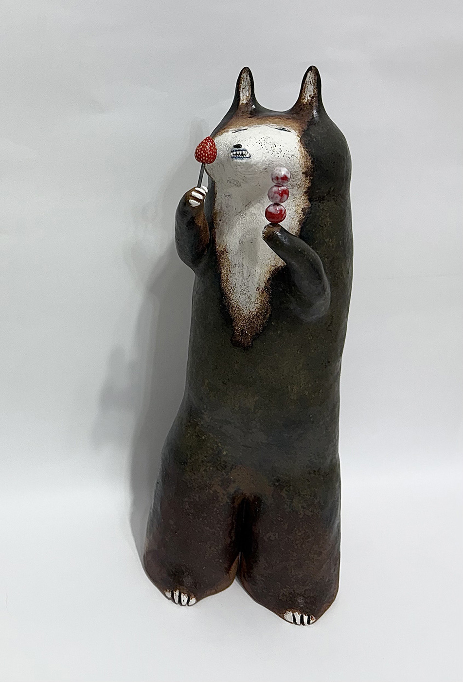 常玉蘭_狐狸的糖葫蘆_陶、釉_16x13.2x35.8_2025