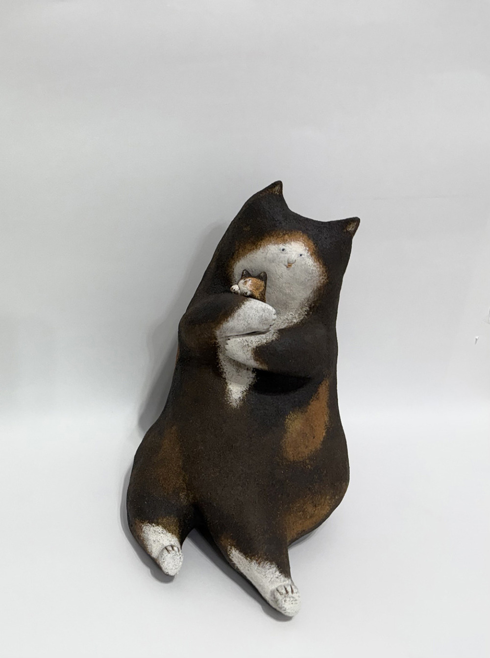 常玉蘭_暖暖的_陶、化妝土_19.5x12.4x21.7_2025