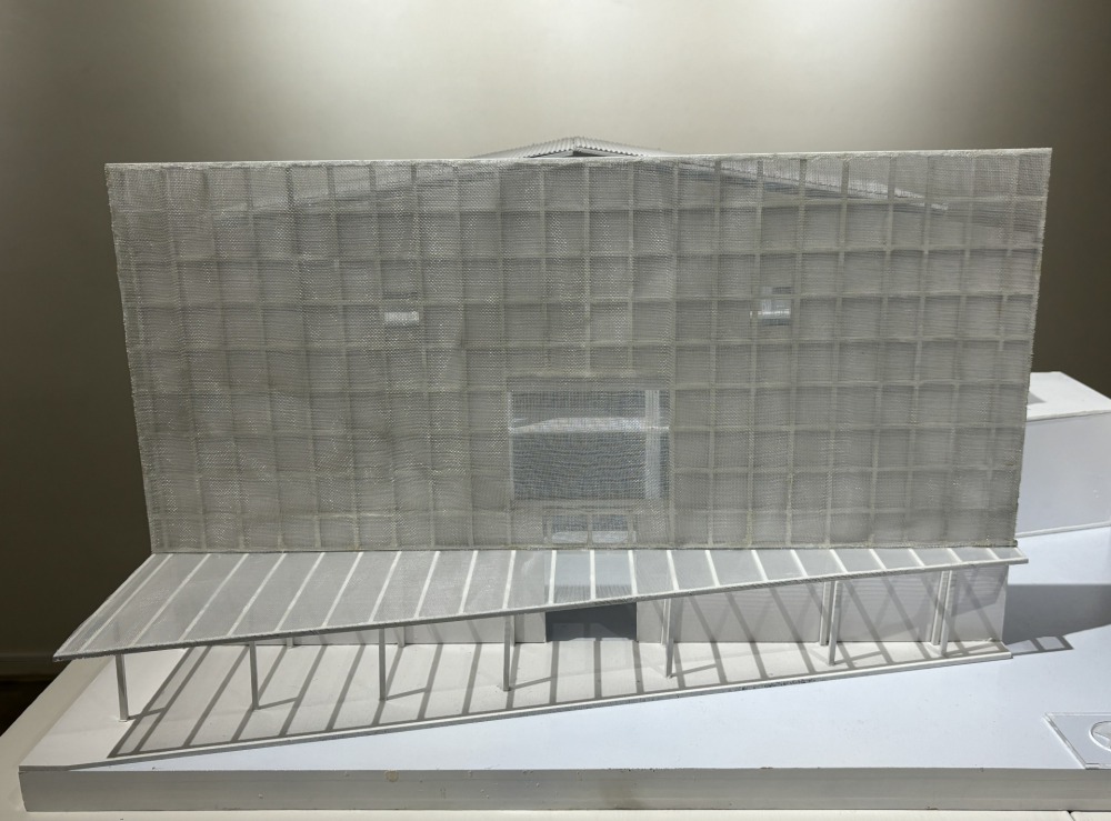 共序工事 QUAN泉場模型-密集板、壓克力、金屬漆、複合媒材 75x50x34 2023