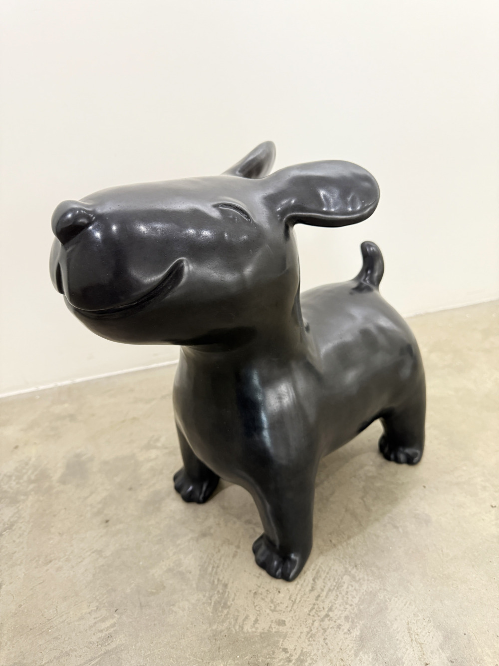 陳煜權、蕭明瑜_小黑旺_青銅鑄造_19x35x35cm_2025