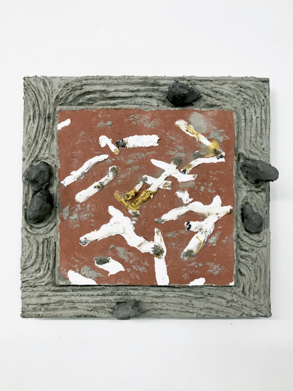 洪 瑄 餘燼曲徑 20.5x21x2.3cm 矽酸鈣板‧益膠泥‧水彩‧紅磚 2022<br />
