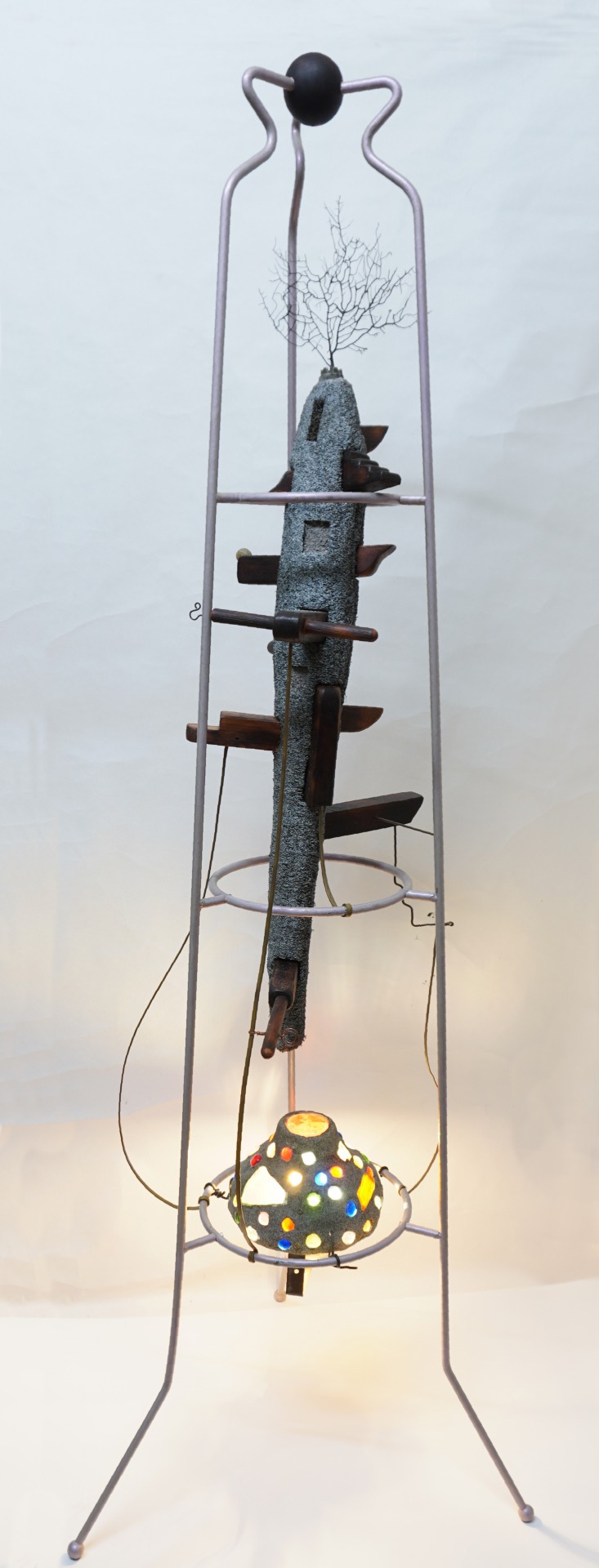 陳淑強 無題 H155xW53xD53cm 複合媒材‧現成物 2008<br />
