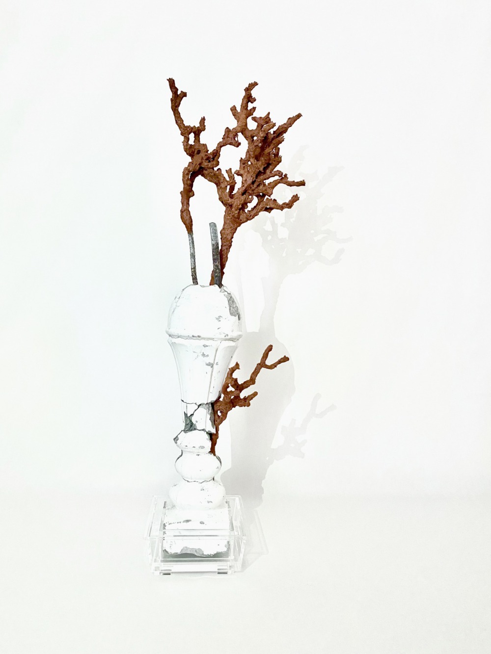 洪 瑄 行至水窮處II 30x14x92.8cm 混凝土‧鐵條‧鋼筋‧紅磚‧壓克力‧黃金石 2021