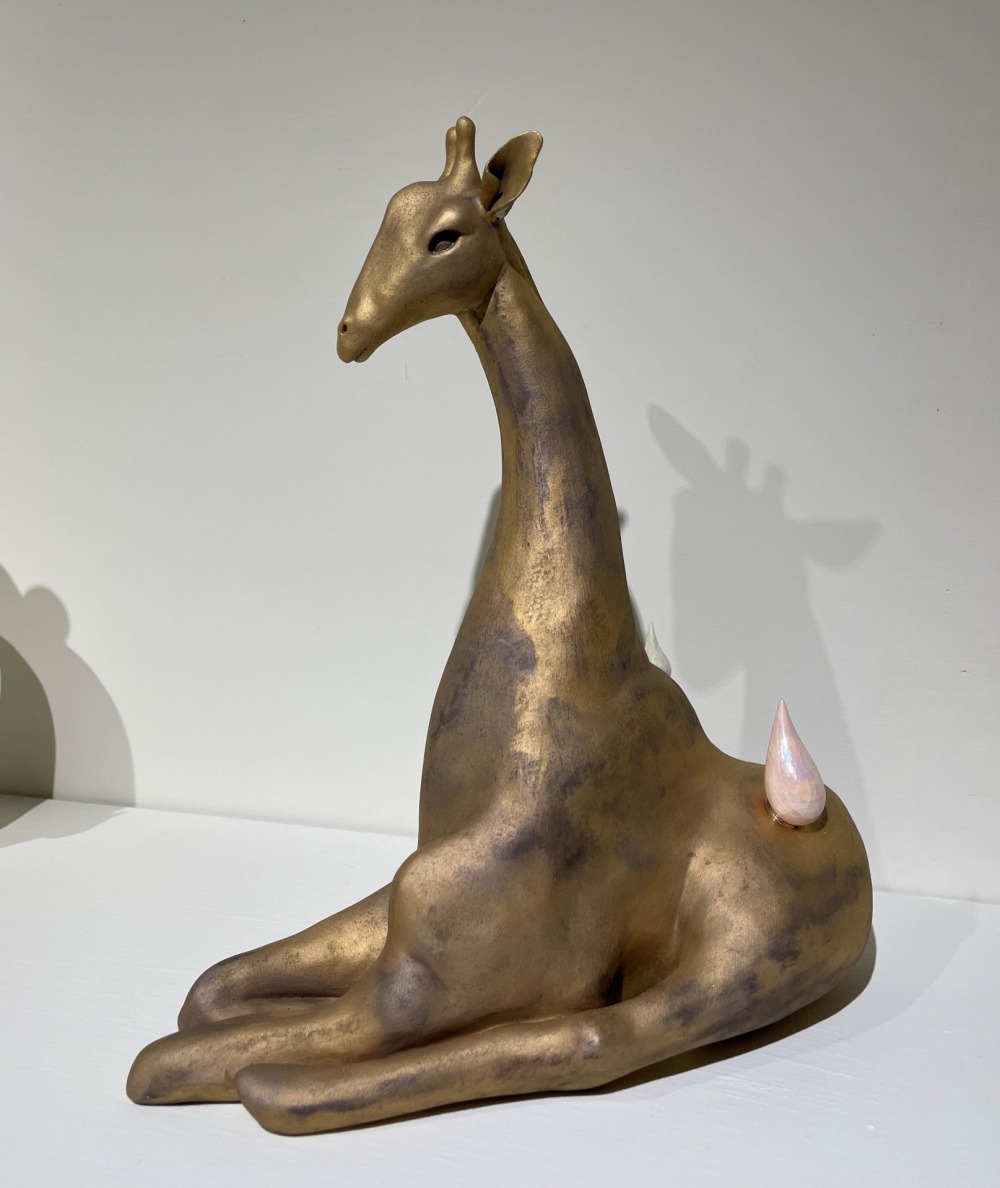 胡慧琴--時間的霉-小金鹿 24x17x10cm 陶土、瓷土、1230度氧化燒 2022