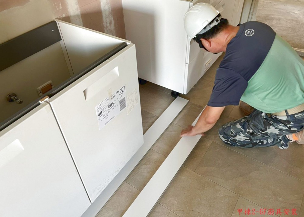 甲棟2-6F廚具安裝