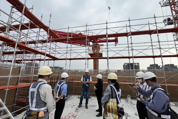 愛臻邸 0403震後結構鑑定